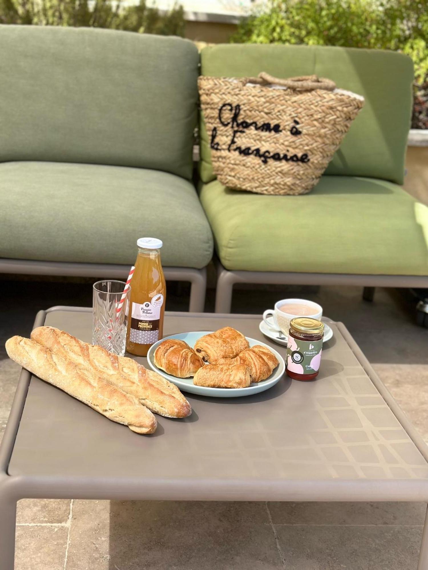 Clos Saint-Michel Resort & Spa Malaucene Ngoại thất bức ảnh