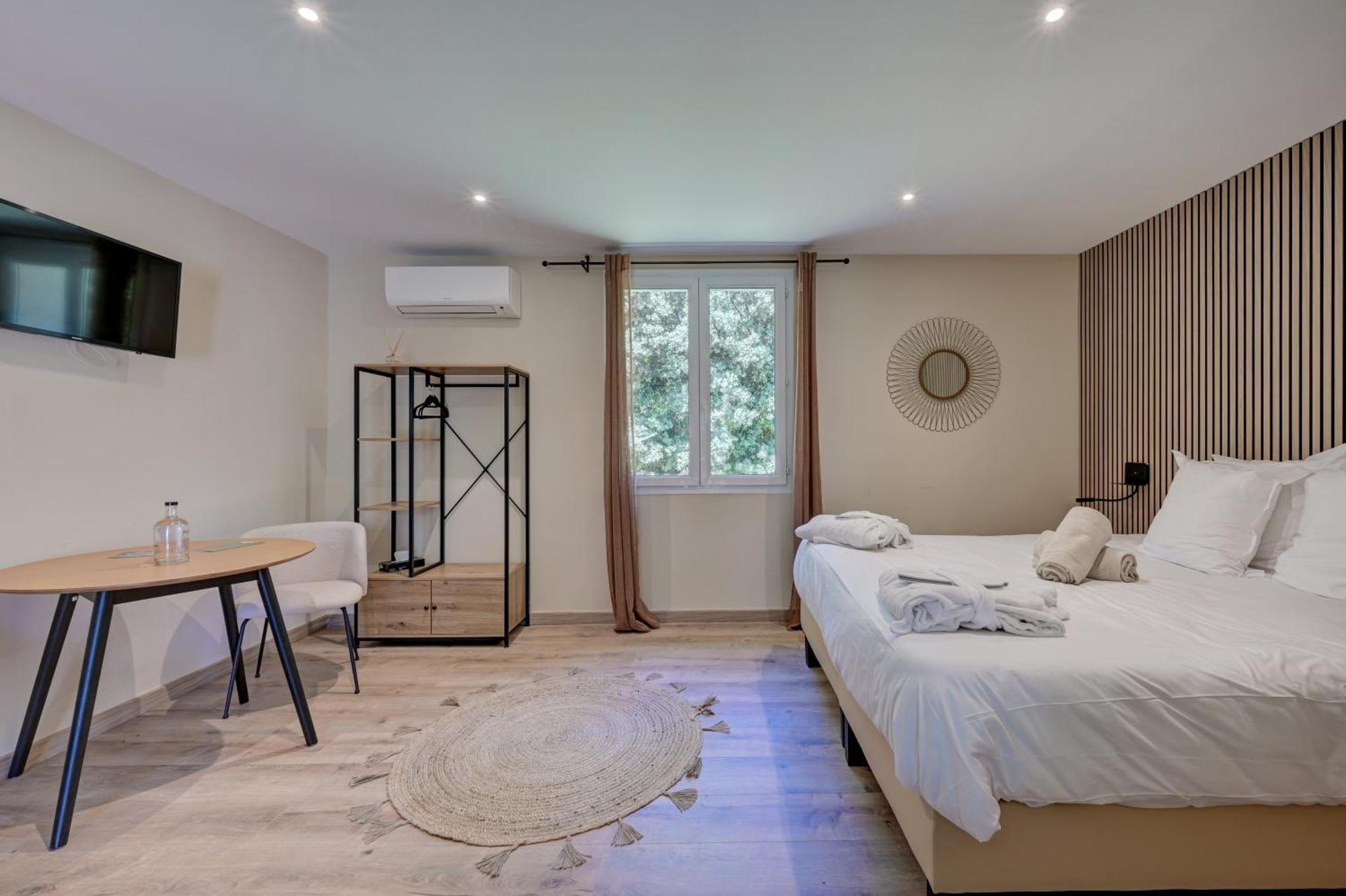 Clos Saint-Michel Resort & Spa Malaucene Ngoại thất bức ảnh